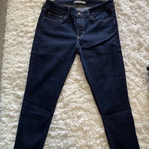 Levi’s 711 Skinny
